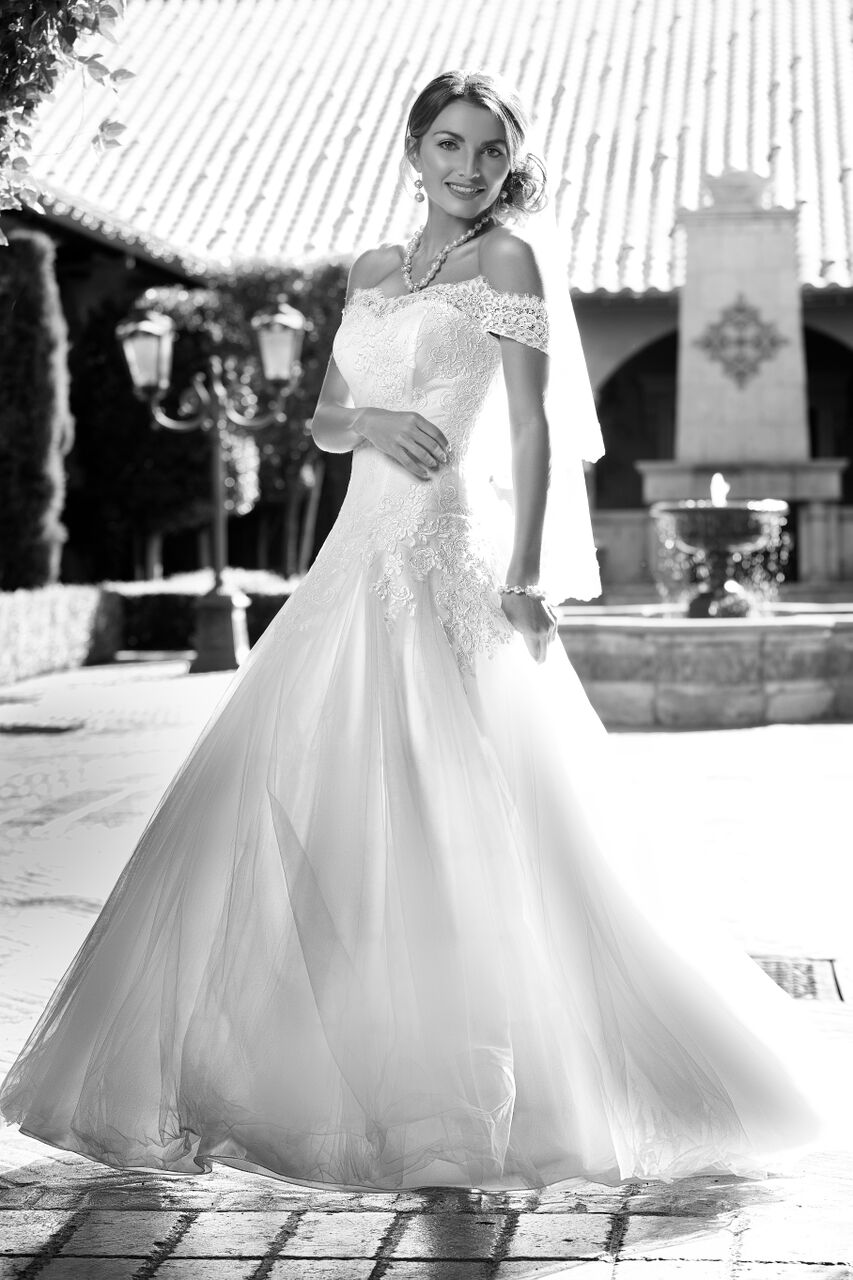 Svetik's Bridal & Fashion Image